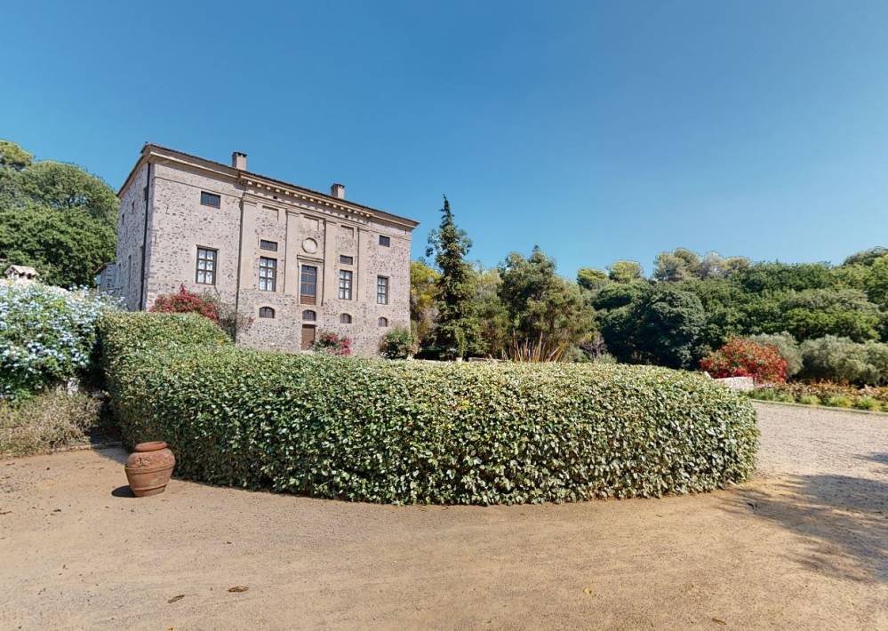 chateau-jardin